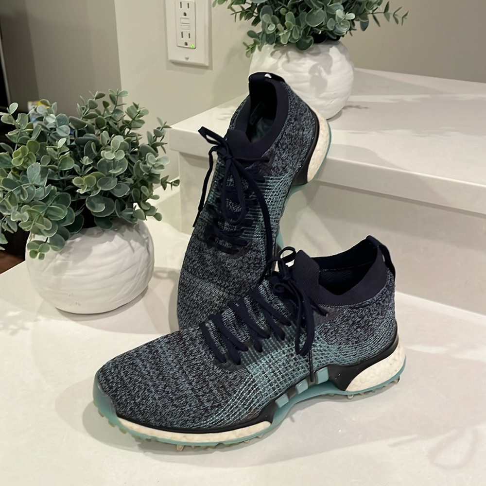 Adidas Tour 360 golf shoes. Men’s size 8